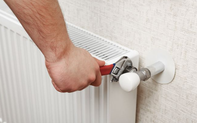 暖氣片溫控設(shè)施不能私自拆除，會導(dǎo)致樓棟水力失衡